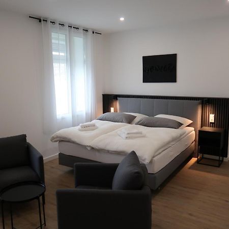 Toka Rooms - An Der Regiobahn เมทท์มานน์ ภายนอก รูปภาพ